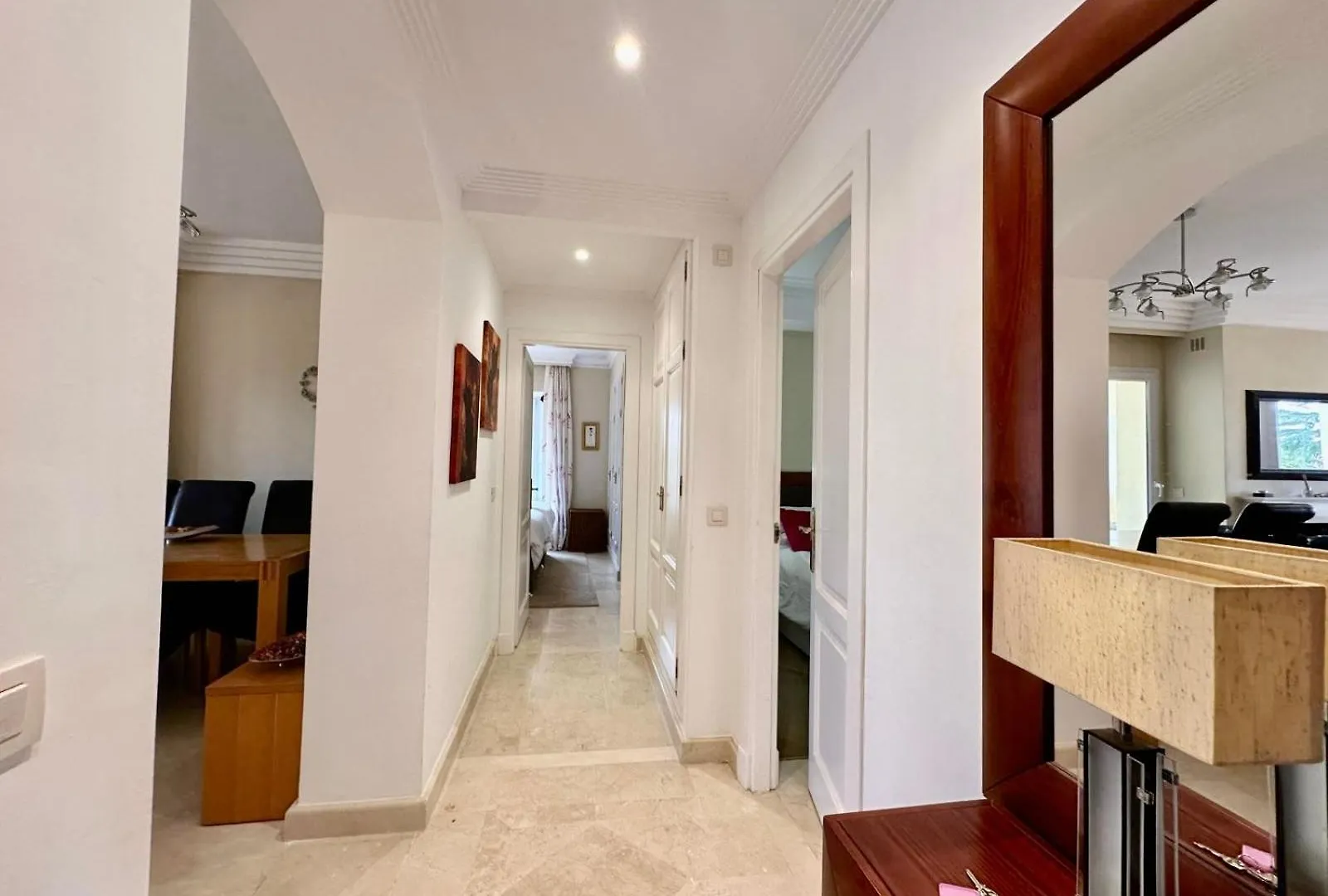 Majestic Gardens 2 Bedroom Apartment 카사레스 스페인
